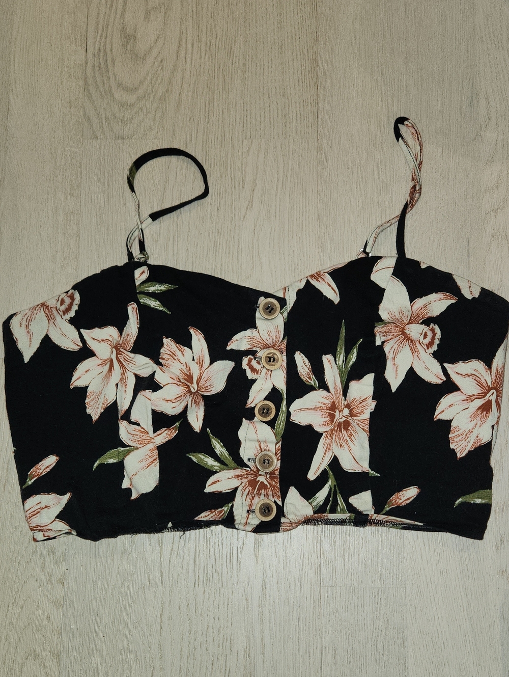 Forever 21 Black Floral Button-Front Crop Camisole